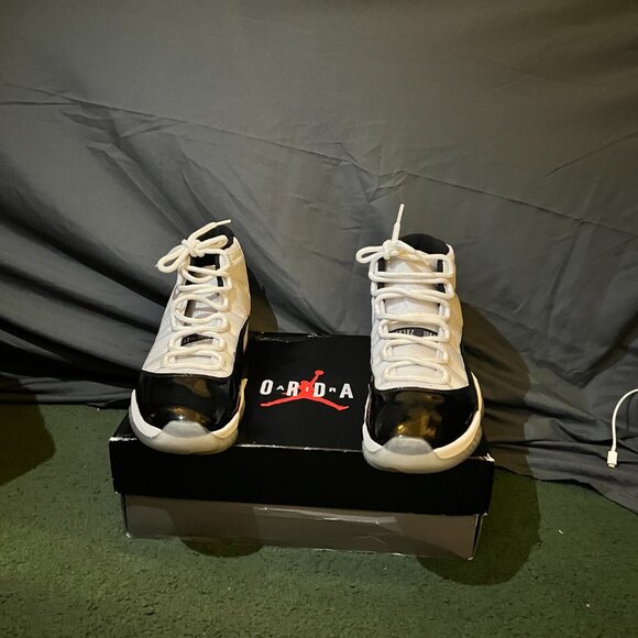 Black and white Jordan 11